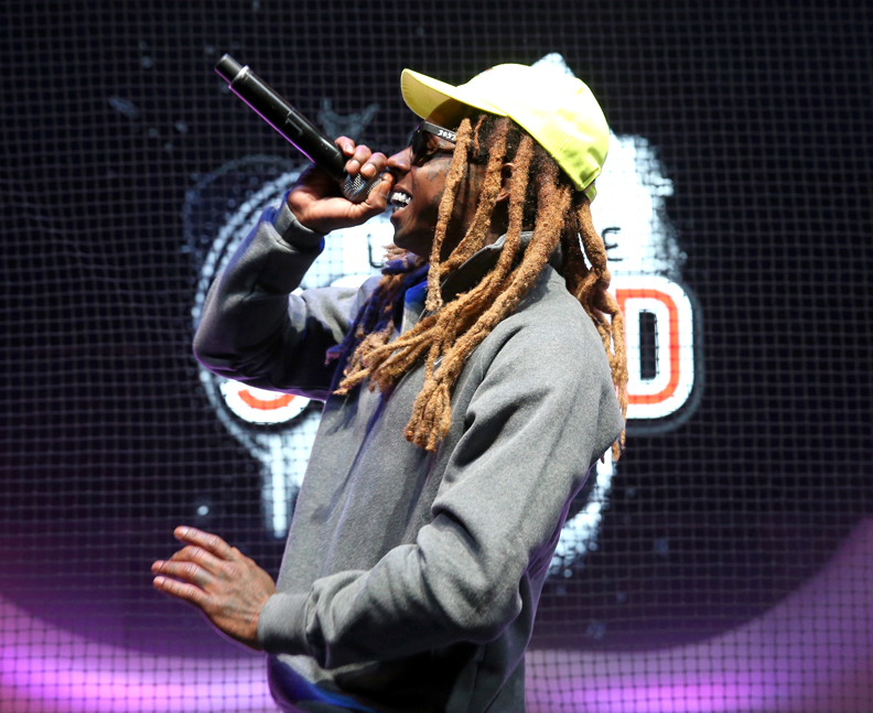 LOS ANGELES, CA - JUNE 14: Rapper Lil Wayne performs onstage at the Samsung booth at E3 Expo 2016 on June 15, 2016 in Los Angeles, California. (Photo by Joe Scarnici/Getty Images for Samsung)