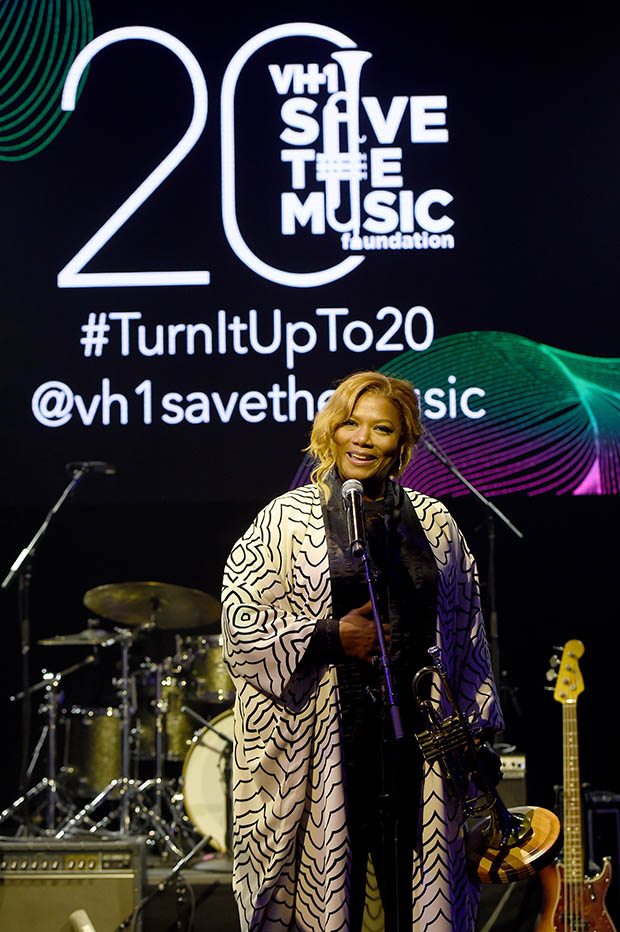 NEW YORK, NY - OCTOBER 16: Queen Latifah accepts an award onstage at VH1 Save The Music 20th Anniversary Gala at SIR Stage37 on October 16, 2017 in New York City. (Photo by Nicholas Hunt/Getty Images for VH1 Save The Music )
