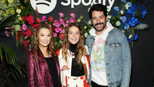 LOS ANGELES, CALIFORNIA - DECEMBER 09: (L-R) Spotify Head Of Global Communications and PR Dustee Jenkins, Maggie Rogers, and Spotify VP / Head of Music Strategy Jeremy Erlich attend Spotify Celebrates A Decade Of Wrapped With Maggie Rogers, LA, December 9 2019 on December 09, 2019 in Los Angeles, California. (Photo by Phillip Faraone/Getty Images for Spotify)