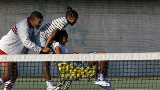 (L-r) WILL SMITH as Richard Williams, DEMI SINGLETON as Serena Williams and SANIYYA SIDNEY as Venus Williams in Warner Bros. Pictures’ inspiring drama KING RICHARD, a Warner Bros. Pictures release. Photo courtesy of Warner Bros. Pictures