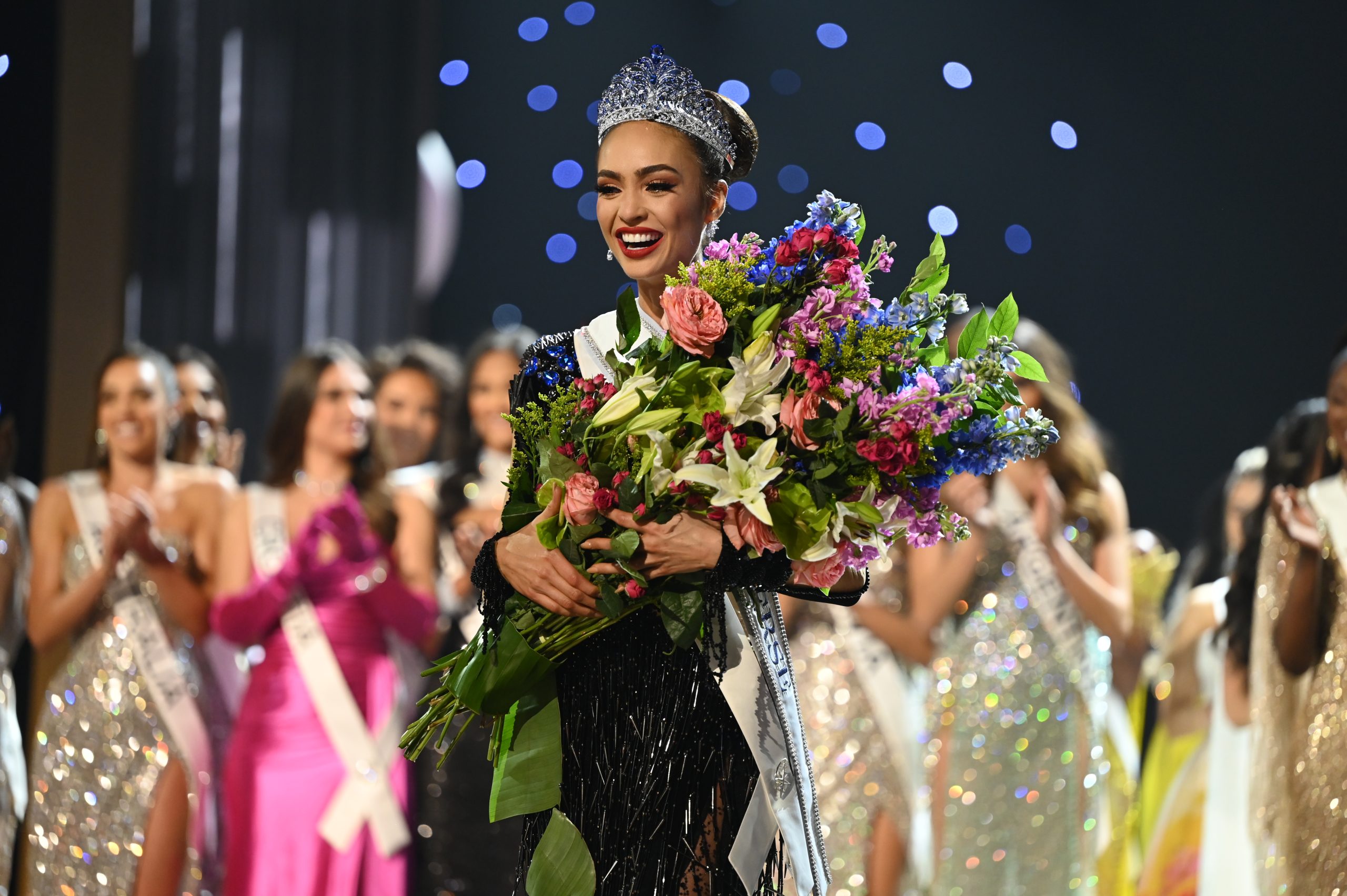 R’Bonney Gabriel, Miss Universe USA 2022 is crowned Miss Universe at the conclusion of the 71st MISS UNIVERSE Competition®